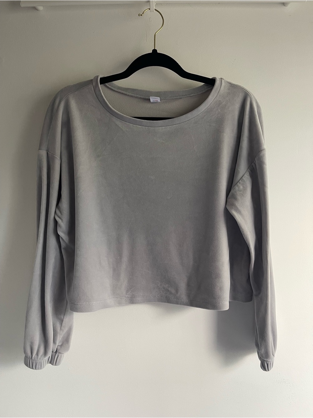 Old Navy Cozy Velvet Pullover Sweatshirt Light Gray Crewneck Layering Size M